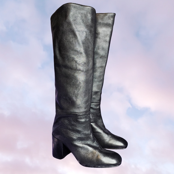Stuart Weitzman Shoes - Stuart Weitzman Black Knee High Pull On Soft Leather Gothic Heel Boots Sz 9.5